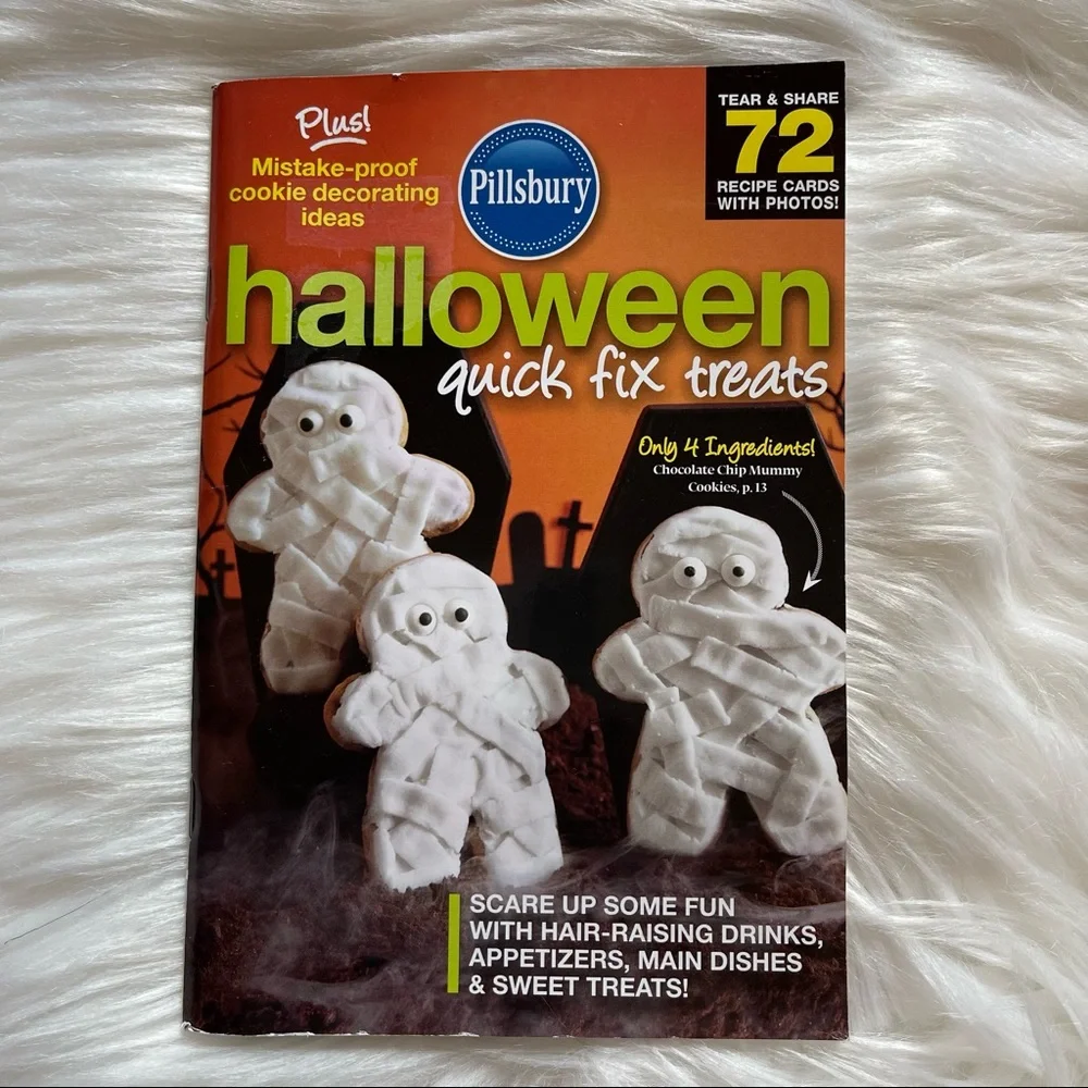 Lot Of 3 Pillsbury Halloween Cookbooks w/ Recipe Cards, Booklets, Softcover